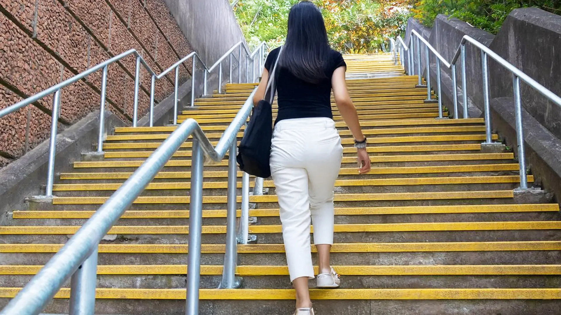 What Are Non-Slip Step Treads?